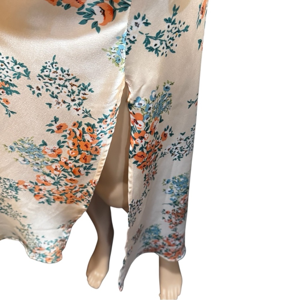 Petal & Pup Satin Floral Tie-Front Midi Dress With Leg Slit Size 4 Lightweight - Picture 4 of 15
